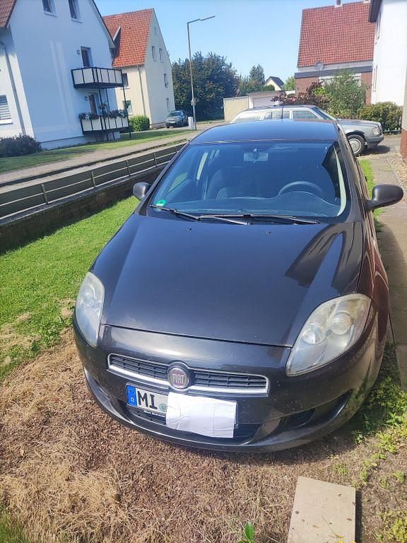 Schwarz Gebraucht 2010 Fiat Bravo Easy Kleinwagen | 2.800 € (Fairer Preis) - Bild 1/4