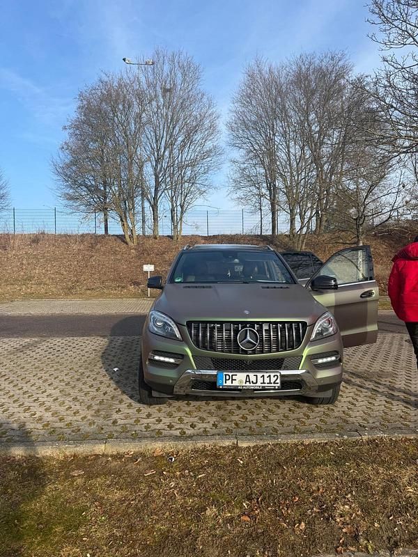 Schwarz Gebraucht 2015 Mercedes ML350 SUV | 13.500 € (Guter Preis) - Bild 1/4