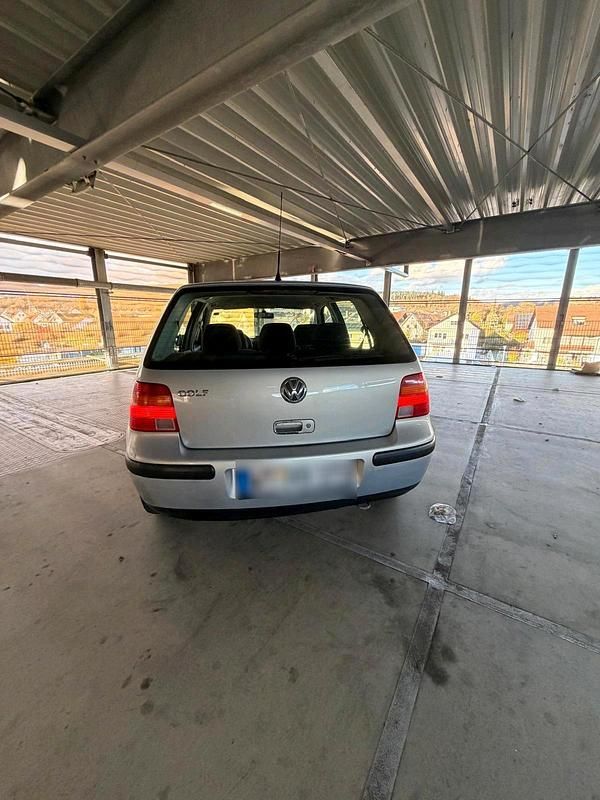 Gebraucht VW Golf IV 75 PS (55 kW) 1999 Grau Kleinwagen