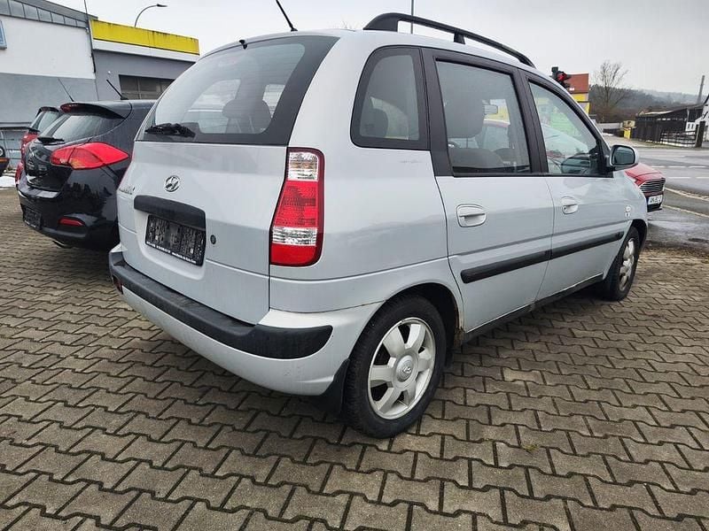 Gebraucht Hyundai Matrix GLS 103 PS (75 kW) 2006 Silber Van / Kleinbus