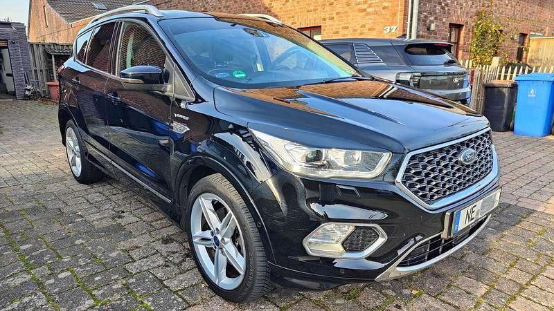 Gebraucht Ford Kuga Vignale 179 PS (131 kW) 2019 Schwarz SUV