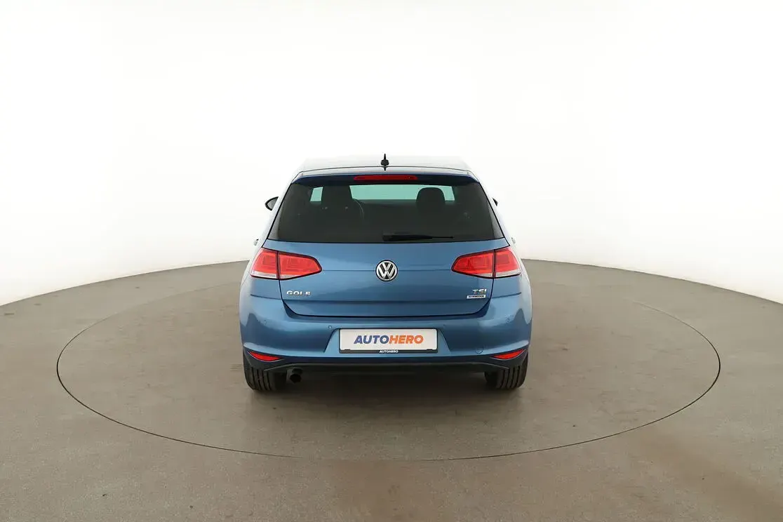 Gebraucht VW Golf VII Allstar 2016 Blau Limousine