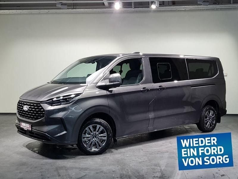 Neu Ford Tourneo Titanium 170 PS (125 kW) 2026 Grau Van / Kleinbus