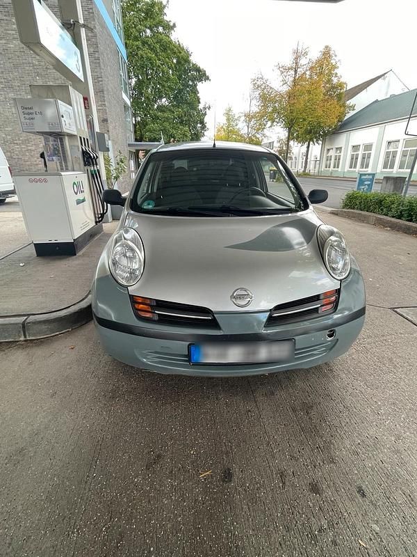 Silber Gebraucht 2009 Nissan Micra Kleinwagen | 250 € (Superpreis) - Bild 1/4