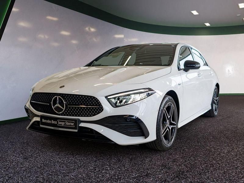 Gebraucht Mercedes A250 Advanced Plus 163 PS (119 kW) 2025 Weiß Limousine