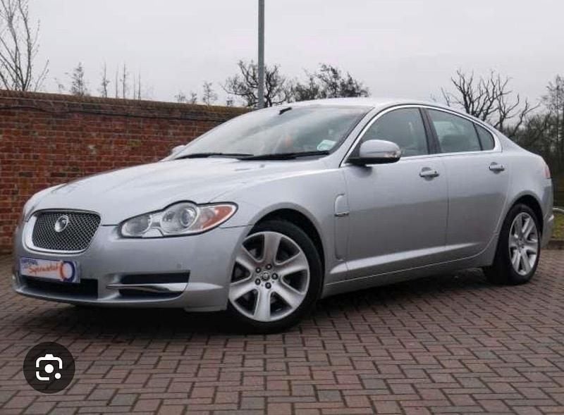 Silber Gebraucht 2009 Jaguar XF Limousine | 4.950 € (Superpreis) - Bild 1/4
