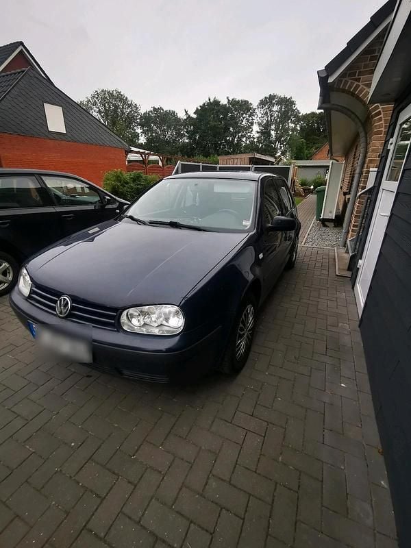 Blau Gebraucht 1999 VW Golf IV Kleinwagen | 500 € (Superpreis) - Bild 1/4