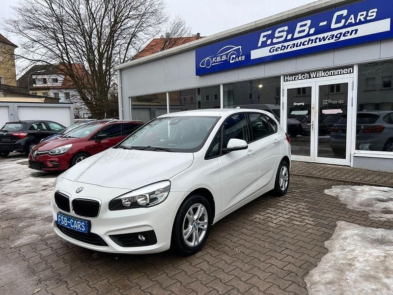 Weiß Gebraucht 2015 BMW 218 Basis Kombi | 9.300 € (Fairer Preis) - Bild 1/4