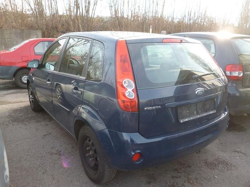 Gebraucht Ford Fiesta Style 80 PS (58 kW) 2008 Blau Kleinwagen