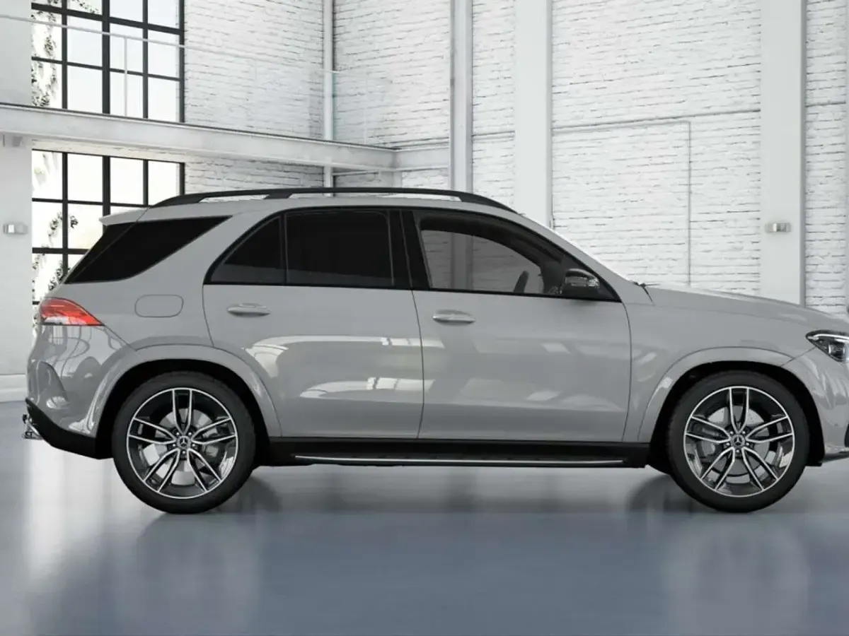 Gebraucht Mercedes GLE350 AMG 197 PS (144 kW) 2026 Grau SUV