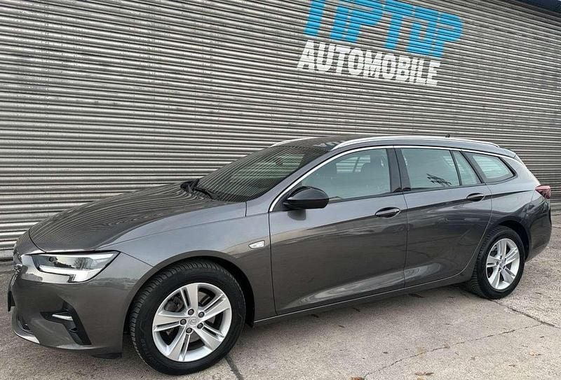 Gebraucht Opel Insignia 174 PS (127 kW) 2023 Moonstone grey Kombi
