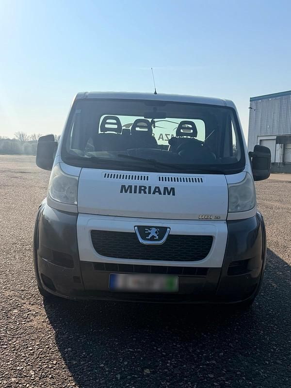 Gebraucht Peugeot Boxer 177 PS (130 kW) 2013 Weiß Van