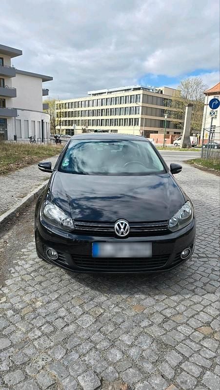 Gebraucht VW Golf VI Style 122 PS (89 kW) 2011 Schwarz Kleinwagen