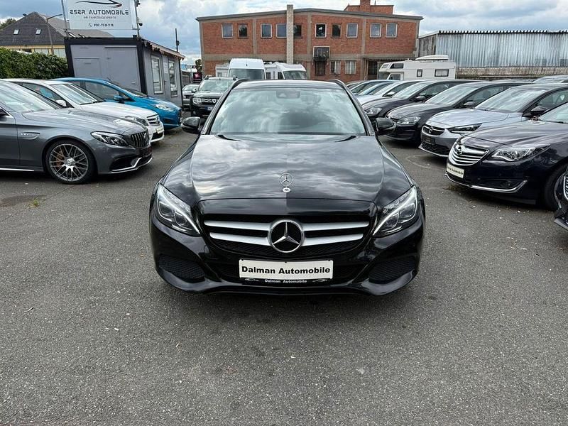 Schwarz Gebraucht 2015 Mercedes C180 Kombi | 9.700 € (Fairer Preis) - Bild 1/4