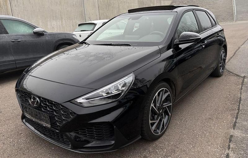 Schwarz Gebraucht 2023 Hyundai i30 N Line Limousine | 17.000 € (Fairer Preis) - Bild 1/4