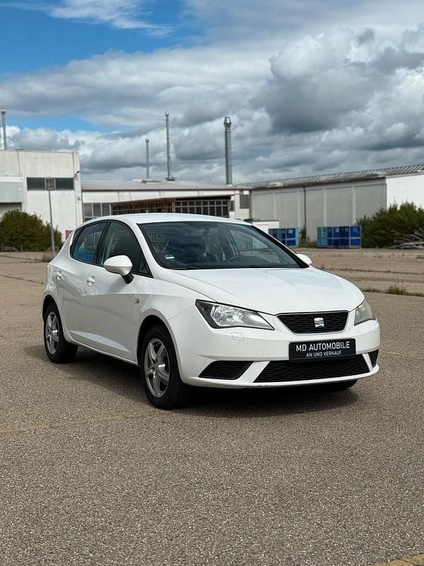 Weiß Gebraucht 2013 Seat Ibiza Kleinwagen | 3.489 € (Guter Preis) - Bild 1/4