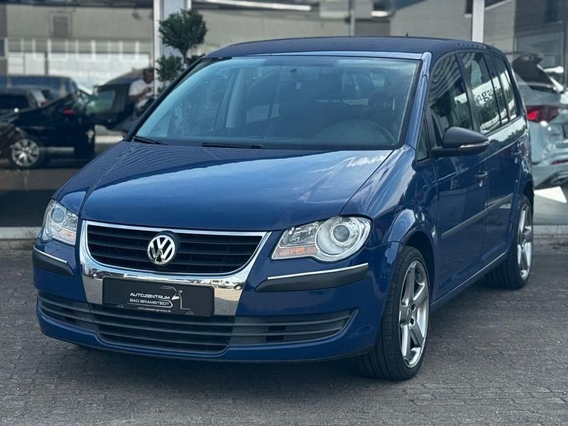 Blau Gebraucht 2009 VW Touran Van / Kleinbus | 5.990 € (Etwas zu teuer) - Bild 1/4