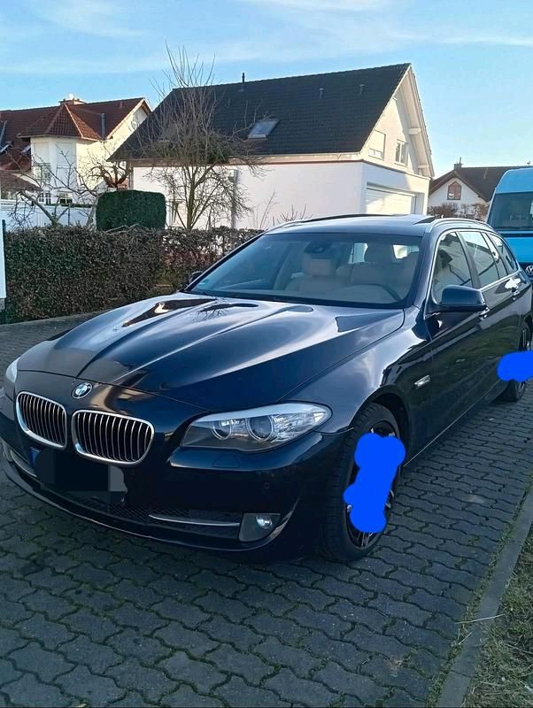 Gebraucht BMW 525 204 PS (150 kW) 2011 Blau Kombi