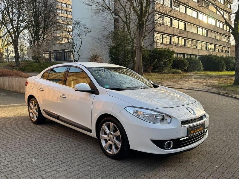 Second-hand Renault Fluence 110 CP (80 kW) 2011 Alb Berlinǎ