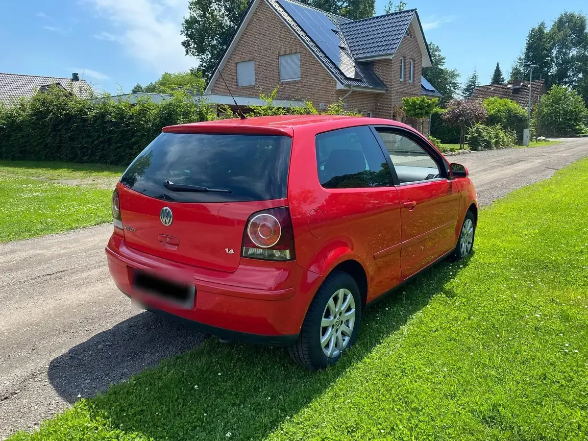 Gebraucht VW Polo 75 PS (55 kW) 2005 Rot Kleinwagen