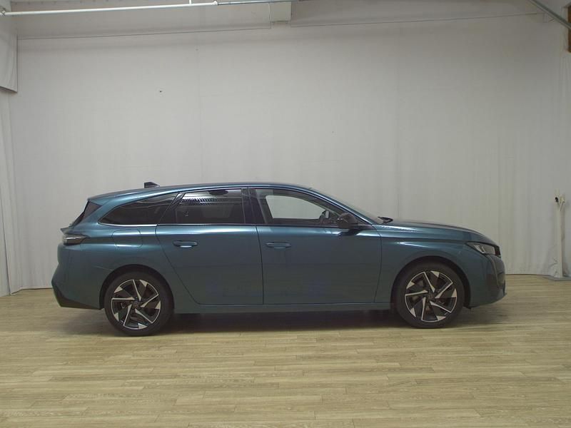 Blau Gebraucht 2022 Peugeot 308 Allure Kombi | 14.480 € (Fairer Preis) - Bild 1/4