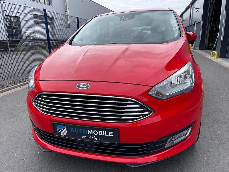 Gebraucht Ford C-MAX Titanium 120 PS (88 kW) 2018 Rot Van / Kleinbus