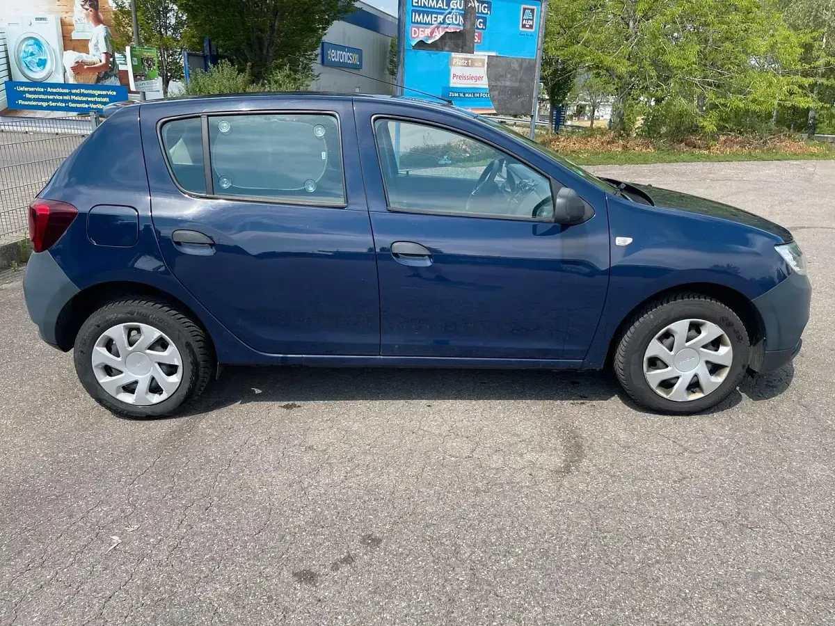 Gebraucht Dacia Sandero 75 PS (55 kW) 2018 Blau Kleinwagen