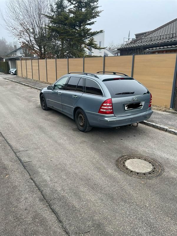 Gebraucht Mercedes C220 150 PS (110 kW) 2007 Grau Kombi