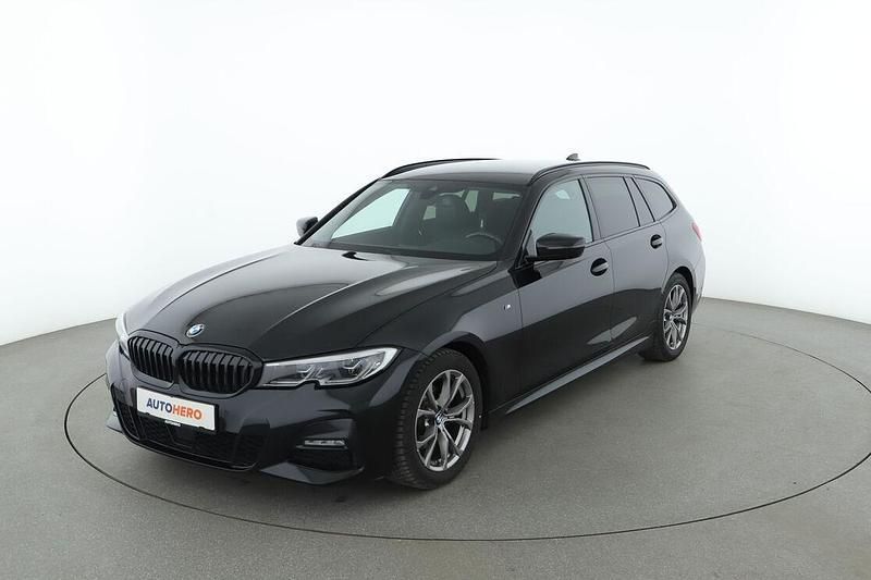 Schwarz Gebraucht 2021 BMW 320 M Sport Kombi | 30.980 € (Fairer Preis) - Bild 1/4