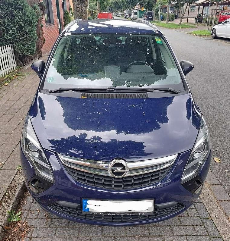 Blau Gebraucht 2015 Opel Zafira Tourer Edition Van / Kleinbus | 6.500 € (Fairer Preis) - Bild 1/4