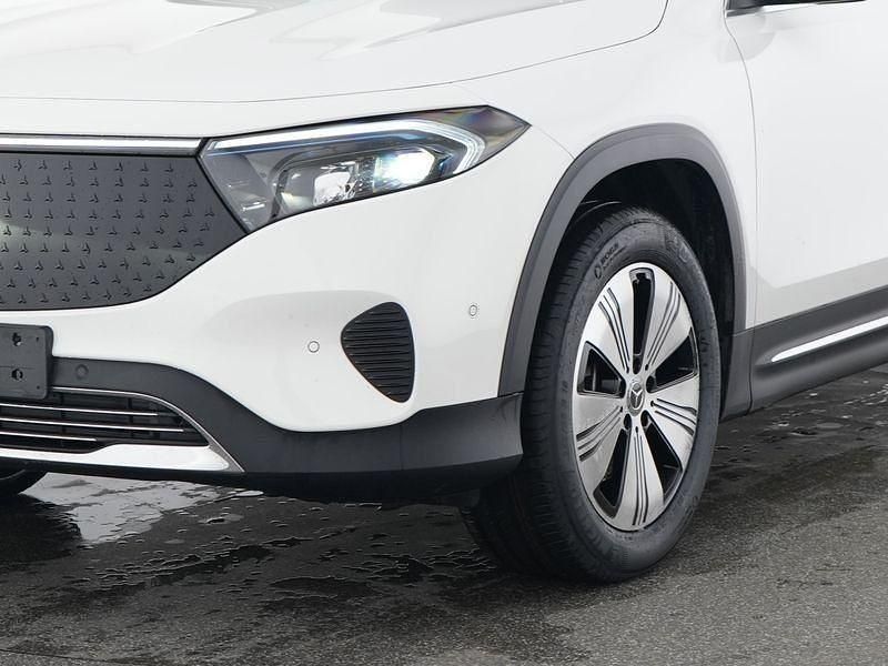 Gebraucht Mercedes EQB300 Advanced Plus 168 kW (229 PS) 2024 Unilack polarweiß SUV