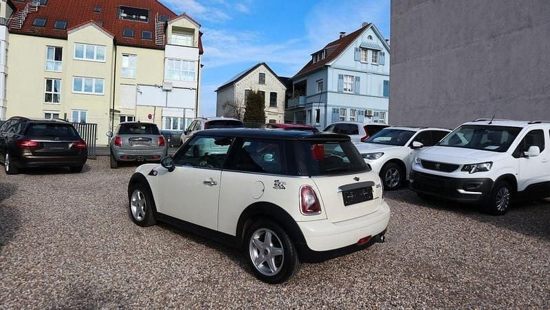 Gebraucht Mini Cooper D 109 PS (80 kW) 2008 Weiß Kleinwagen