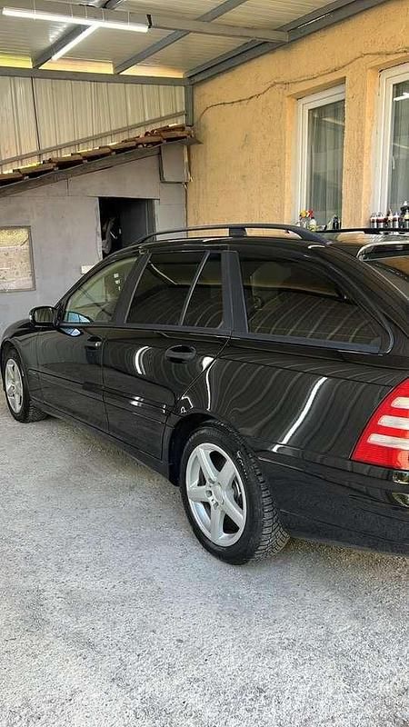 Gebraucht Mercedes C200 122 PS (89 kW) 2005 Schwarz Kombi