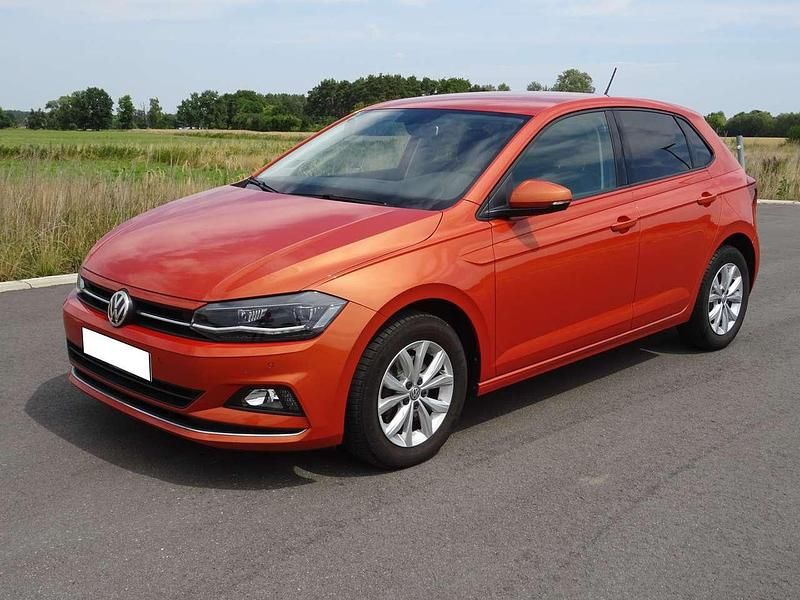 Orange Gebraucht 2018 VW Polo Highline Limousine | 14.200 € (Guter Preis) - Bild 1/4