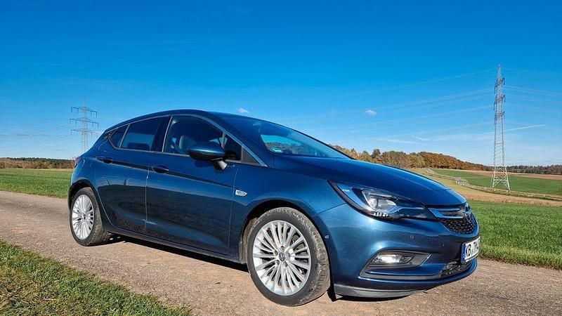 Gebraucht Opel Astra Innovation 136 PS (100 kW) 2015 Blau Limousine
