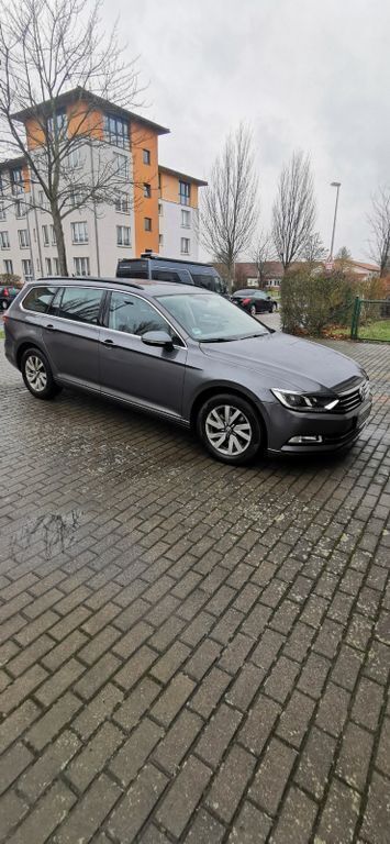 Gebraucht VW Passat 150 PS (110 kW) 2017 Grau Kombi