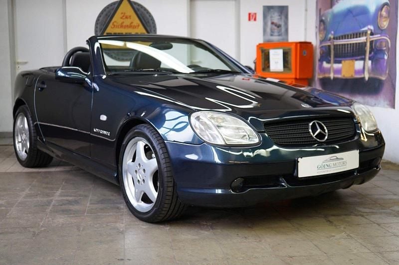 Schwarz Gebraucht 1997 Mercedes SLK230 AMG Cabrio | 16.990 € - Bild 1/4