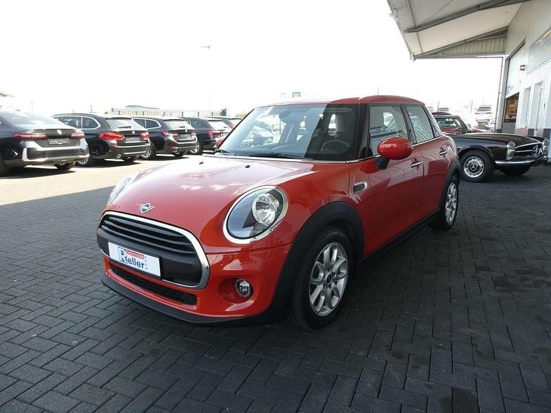 Used Mini ONE 102 HP (75 kW) 2019 Orange Hatchback