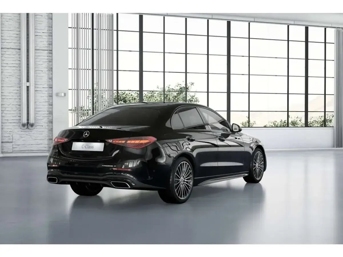 Gebraucht Mercedes C300 AMG 265 PS (194 kW) 2022 Schwarz Limousine