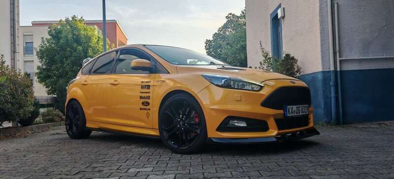 Gebraucht 2018 Ford Focus Sport Kleinwagen | 15.800 € (Fairer Preis) - Bild 1/4