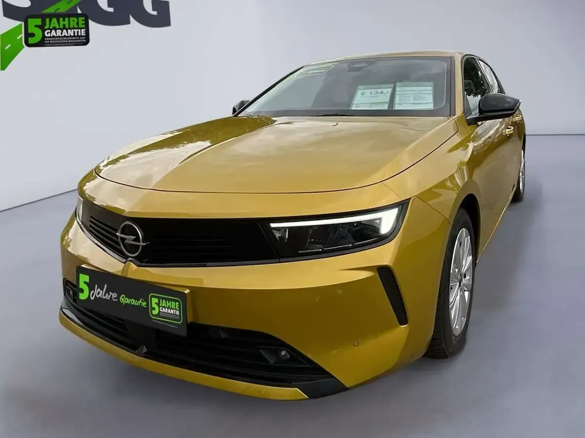 Gebraucht Opel Astra Enjoy 110 PS (80 kW) 2024 Kult gelb Kleinwagen