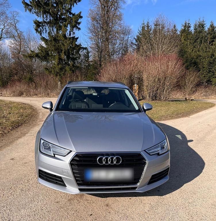 Gebraucht Audi A4 150 PS (110 kW) 2017 Silber Kombi