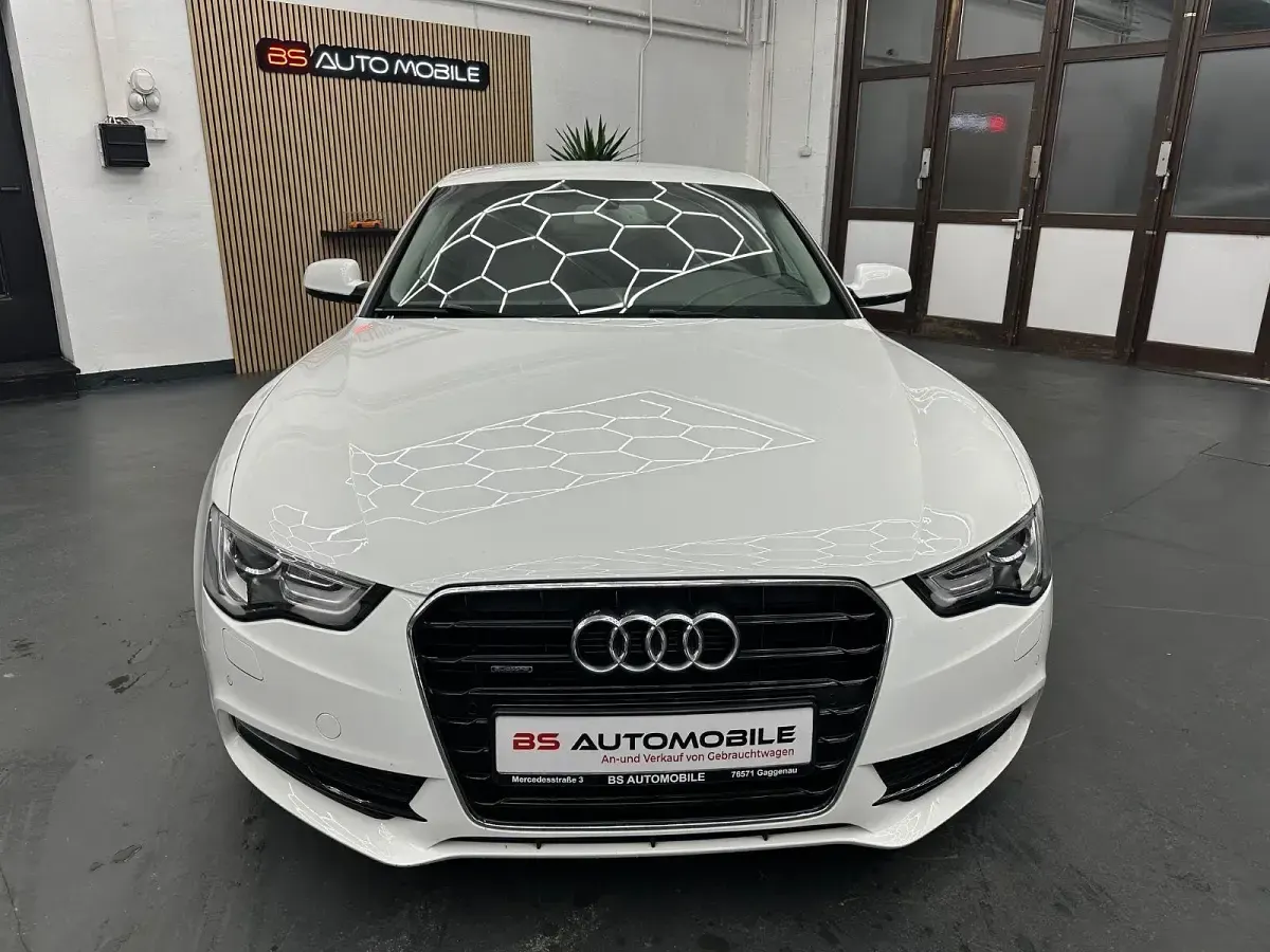 Gebraucht Audi A5 Design 300 PS (220 kW) 2015 Weiß Coupé