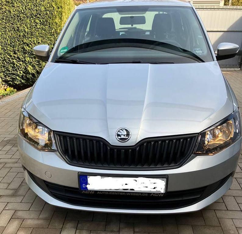 Gebraucht Skoda Fabia 60 PS (44 kW) 2017 Silber Limousine