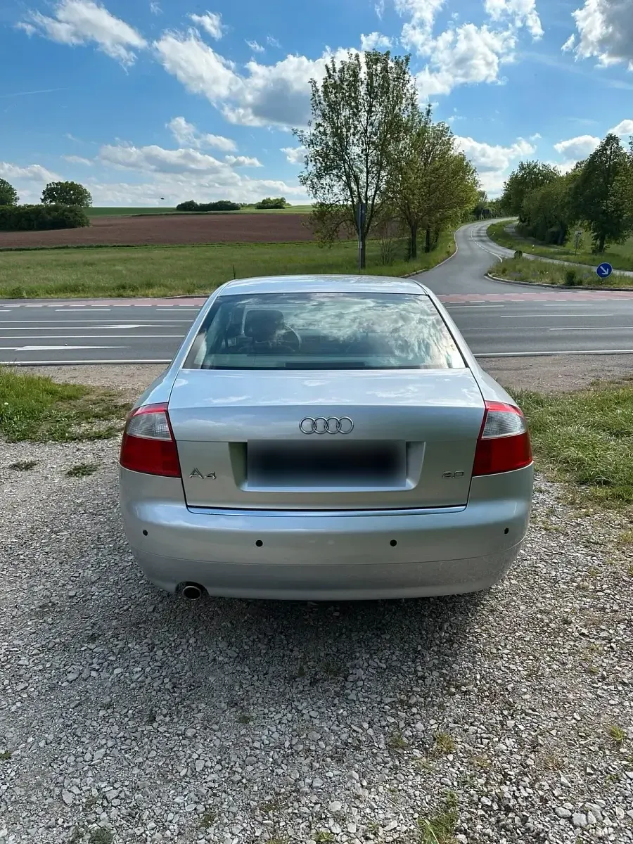 Gebraucht Audi A4 131 PS (96 kW) 2004 Silber Limousine