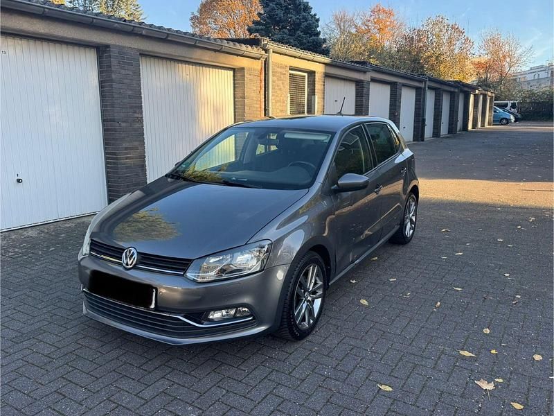 Grau Gebraucht 2017 VW Polo Sound Kleinwagen | 4.490 € (Superpreis) - Bild 1/4