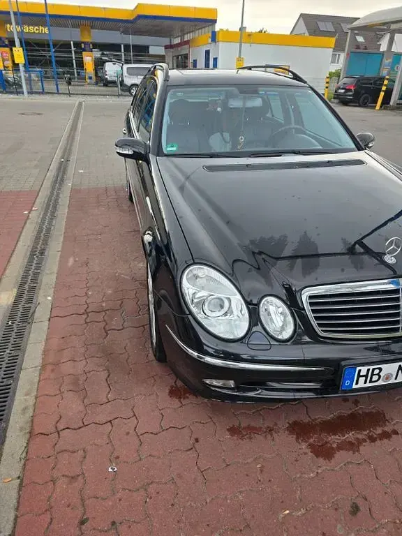 Gebraucht Mercedes E500 Avantgarde 306 PS (225 kW) 2004 Schwarz Limousine