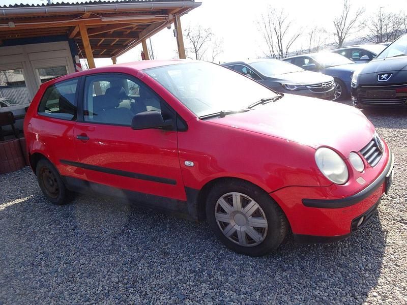 Gebraucht VW Polo Trendline 64 PS (47 kW) 2002 Rot Limousine