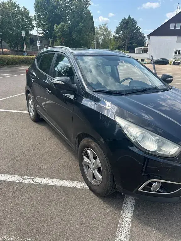 Gebraucht Hyundai ix35 Style 136 PS (100 kW) 2011 Schwarz SUV