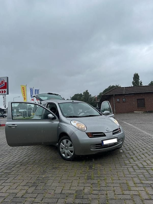 Grau Gebraucht 2005 Nissan Micra Kleinwagen | 3.250 € (Teuer) - Bild 1/4